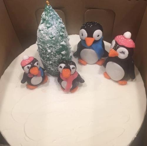 Penguin Family cake